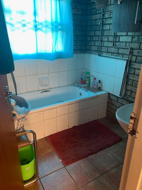 5 Bedroom Property for Sale in Kuruman Northern Cape